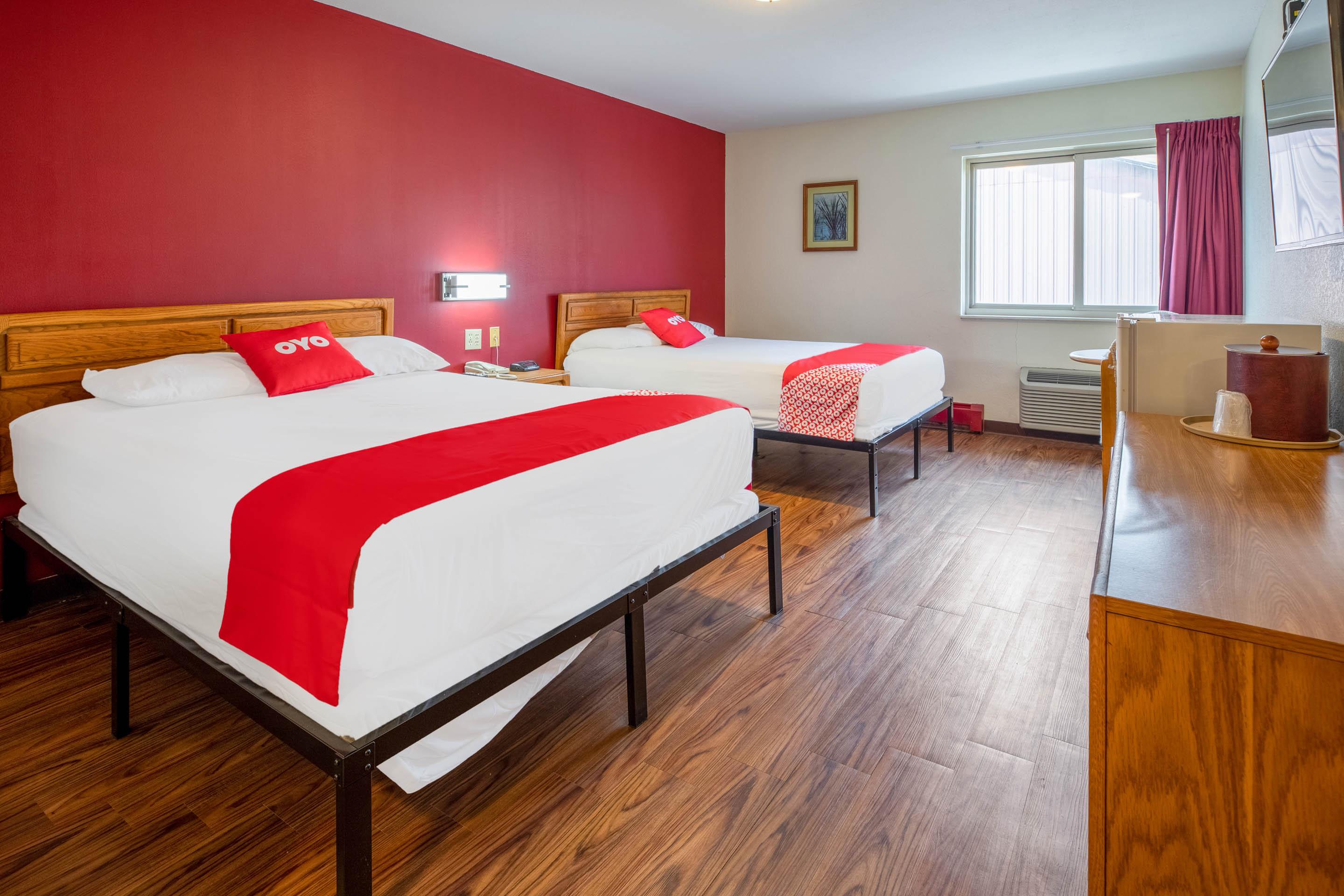 Oyo Hotel Chesaning Route 52 & Hwy 57 Εξωτερικό φωτογραφία