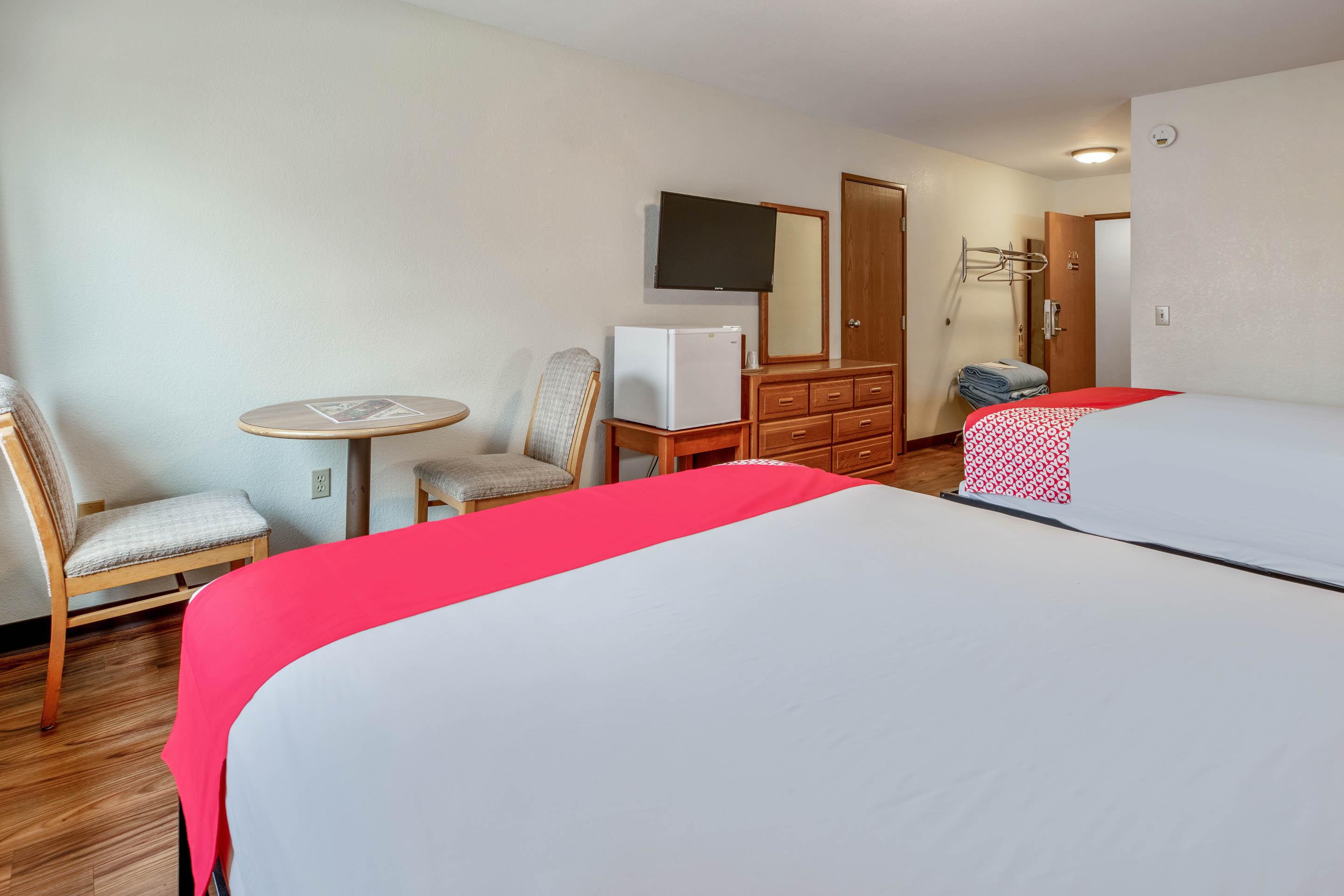 Oyo Hotel Chesaning Route 52 & Hwy 57 Εξωτερικό φωτογραφία