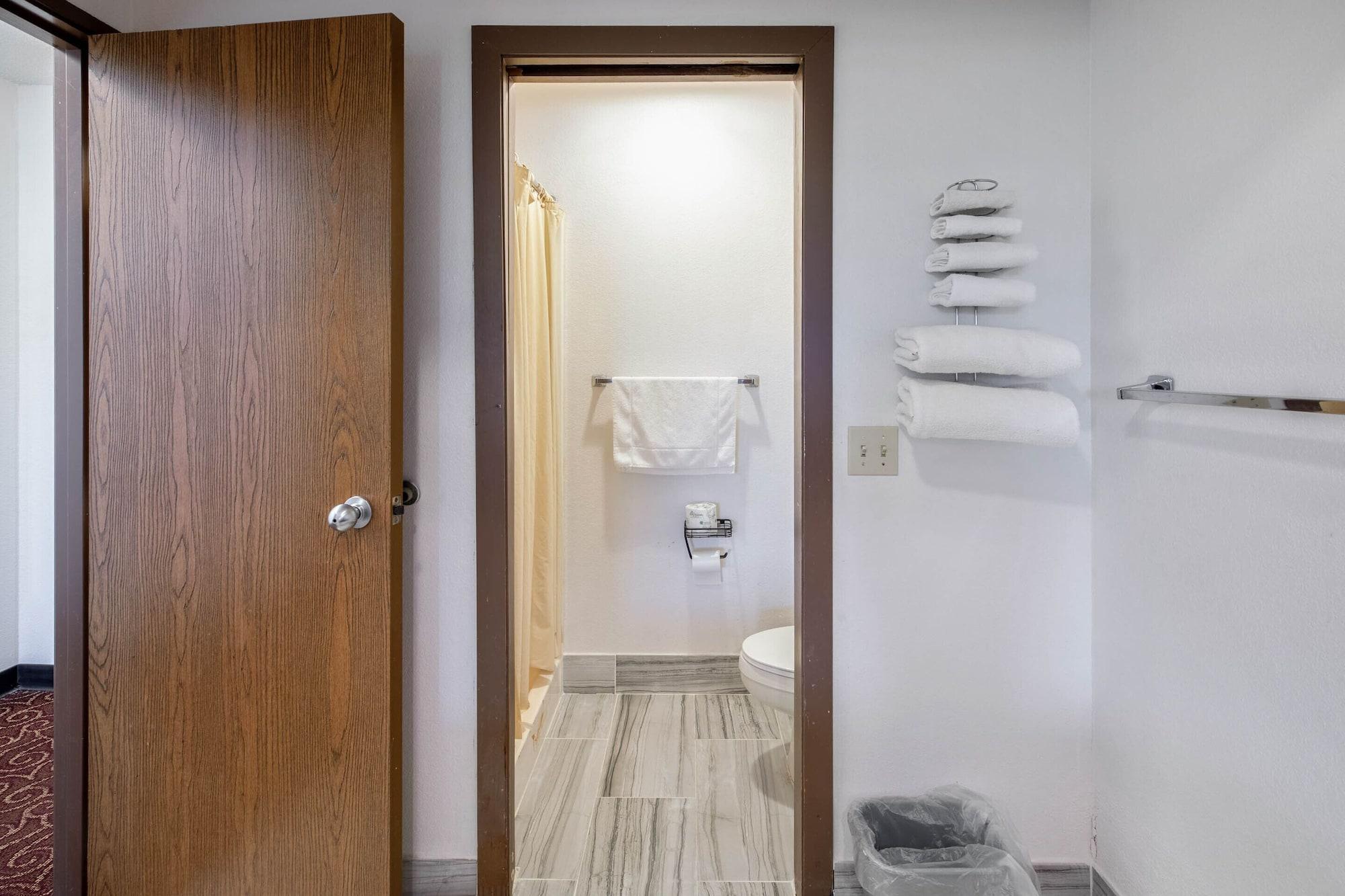 Oyo Hotel Chesaning Route 52 & Hwy 57 Εξωτερικό φωτογραφία