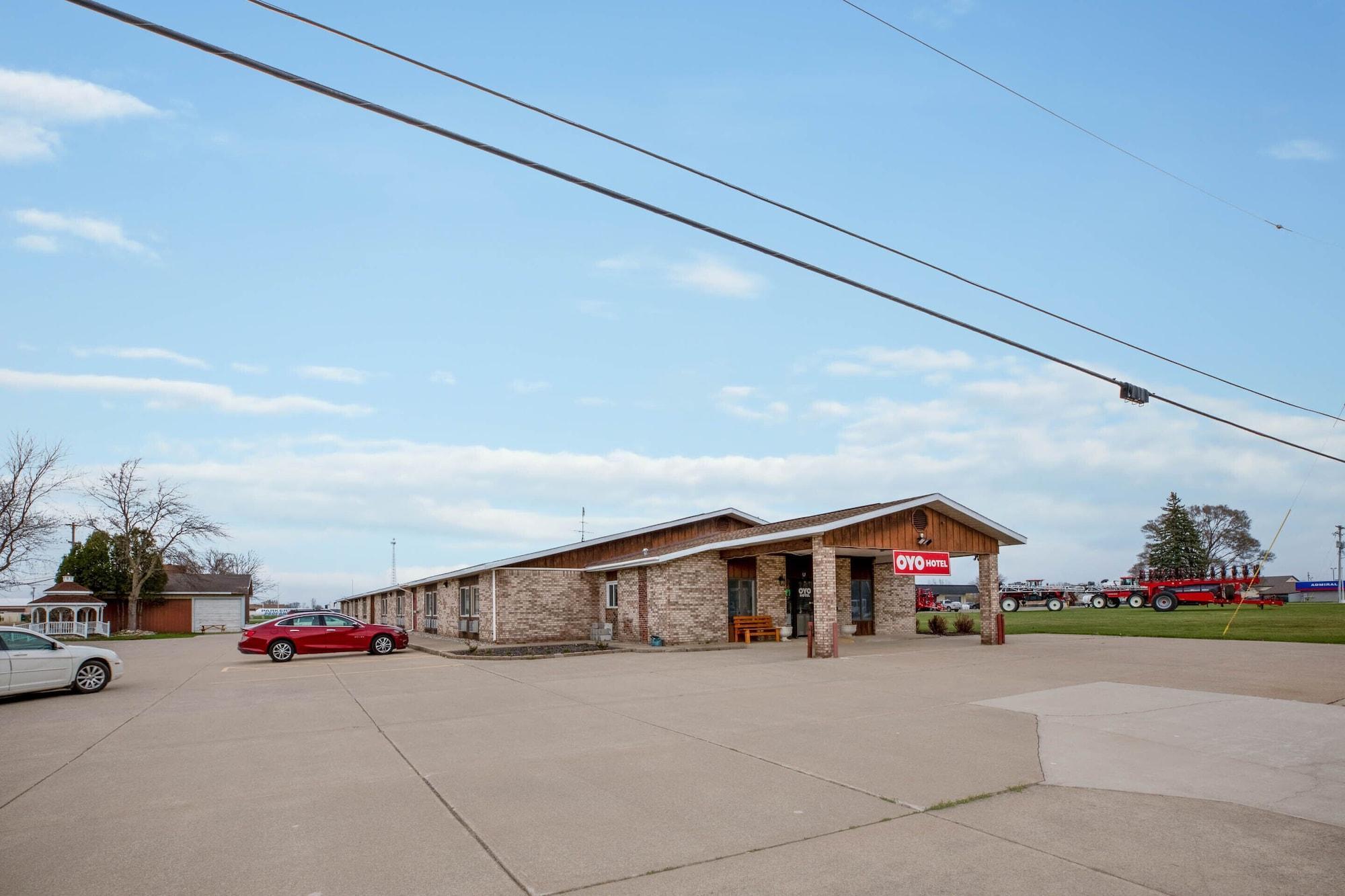 Oyo Hotel Chesaning Route 52 & Hwy 57 Εξωτερικό φωτογραφία