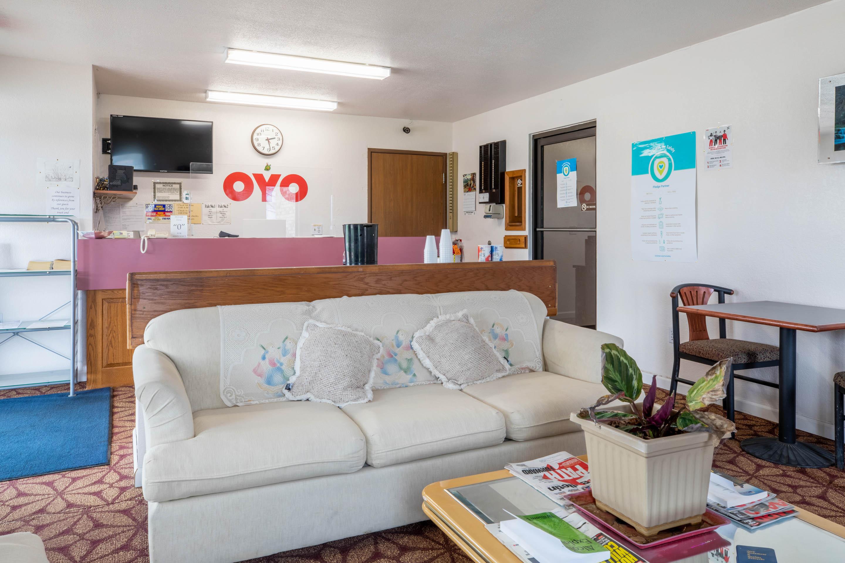 Oyo Hotel Chesaning Route 52 & Hwy 57 Εξωτερικό φωτογραφία