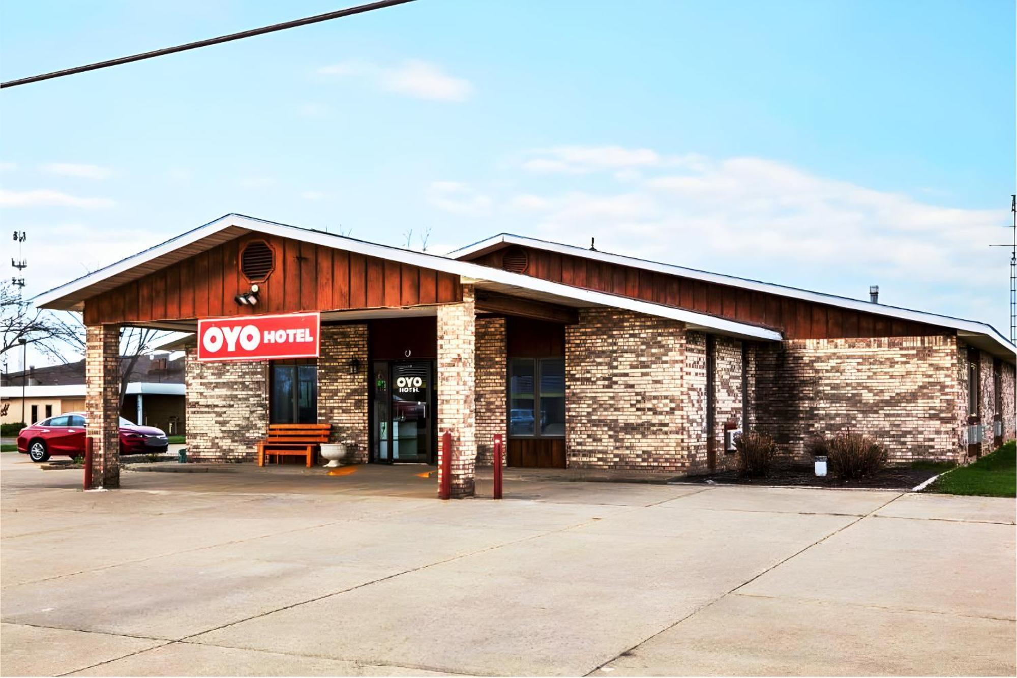 Oyo Hotel Chesaning Route 52 & Hwy 57 Εξωτερικό φωτογραφία